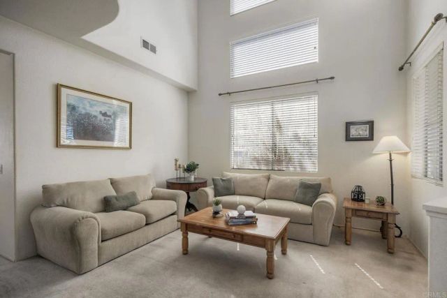 621 Paseo Rio, Vista, CA 92081