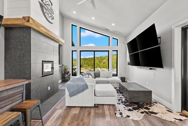 29115 Secret Town Rd, Colfax, CA 95713