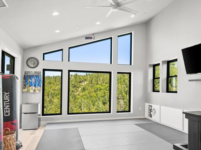 29115 Secret Town Rd, Colfax, CA 95713