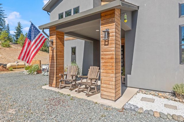 29115 Secret Town Rd, Colfax, CA 95713