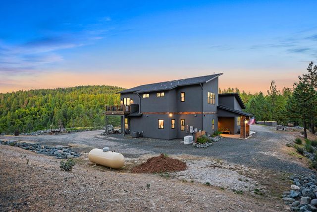 29115 Secret Town Rd, Colfax, CA 95713