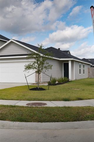 787 Westpointe Drive, Dayton, TX 77535