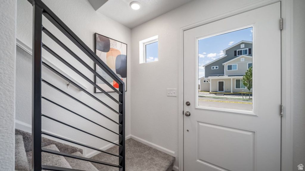 527 N BEAVER LN, Saratoga Springs, UT 84045 — photo 2