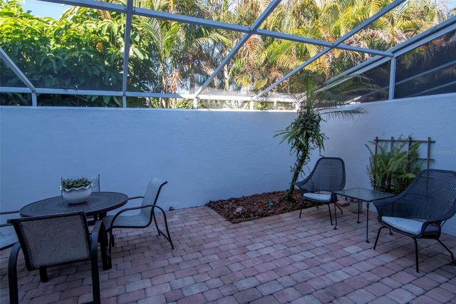 2983 W KNIGHTS AVENUE 3, Tampa, FL 33611