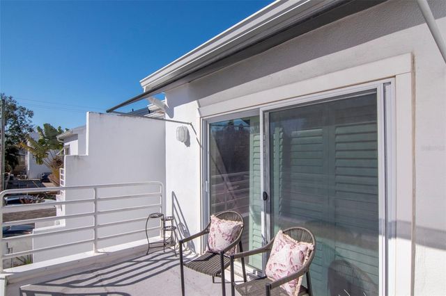 2983 W KNIGHTS AVENUE 3, Tampa, FL 33611