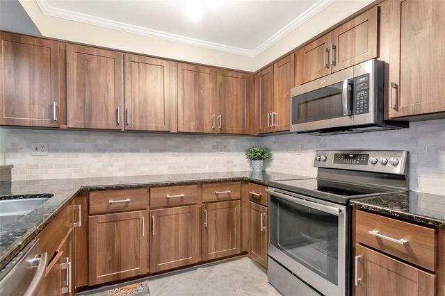 2983 W KNIGHTS AVENUE 3, Tampa, FL 33611