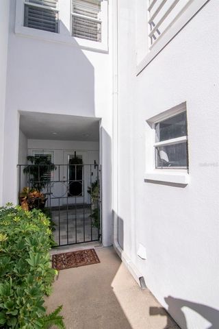 2983 W KNIGHTS AVENUE 3, Tampa, FL 33611