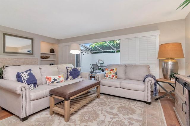 2983 W KNIGHTS AVENUE 3, Tampa, FL 33611