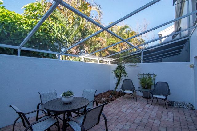 2983 W KNIGHTS AVENUE 3, Tampa, FL 33611