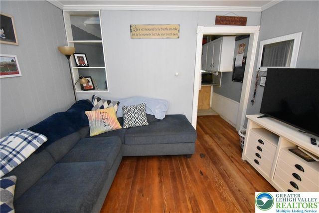 677 Sassafras Street, Easton, PA 18042