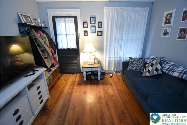 677 Sassafras Street, Easton, PA 18042