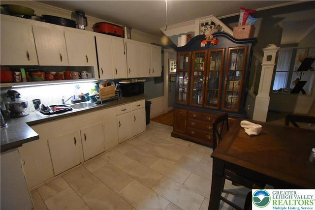 677 Sassafras Street, Easton, PA 18042