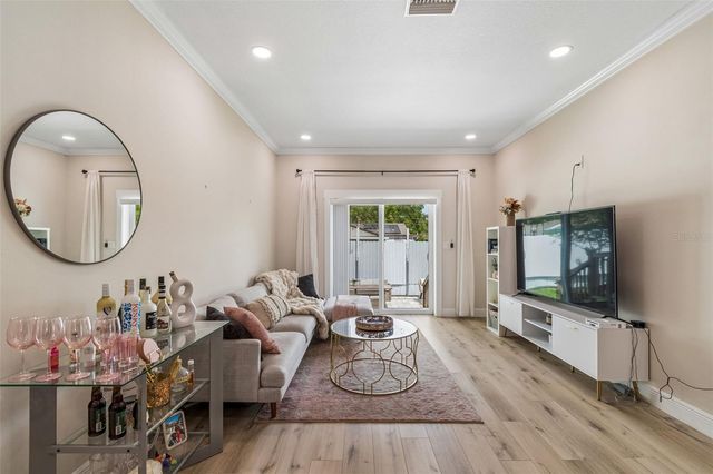 1901 W CLUSTER AVENUE, Tampa, FL 33604