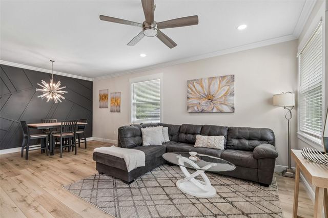 1901 W CLUSTER AVENUE, Tampa, FL 33604