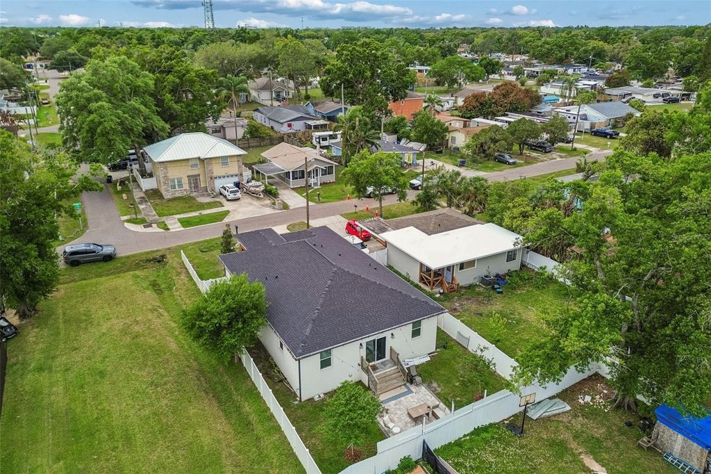 Image 53 of property listing at 1901 W CLUSTER AVENUE, Tampa, FL 33604