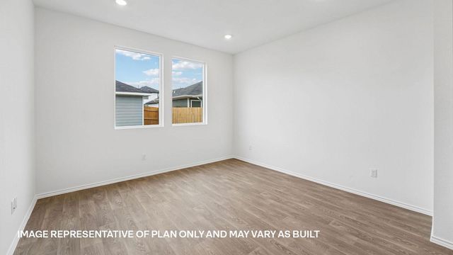 211 Constanza TRL, Bastrop, TX 78602