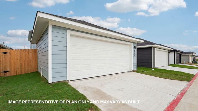 211 Constanza TRL, Bastrop, TX 78602