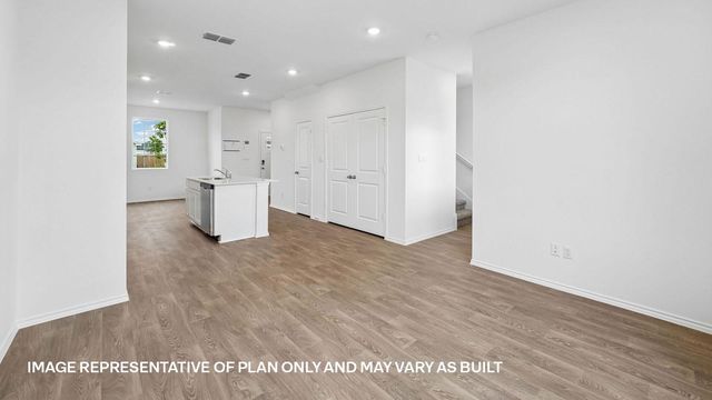 211 Constanza TRL, Bastrop, TX 78602