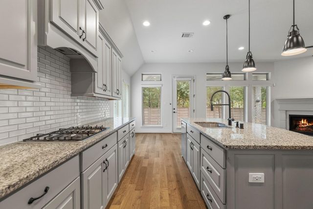 241 Trillium Park Loop, Conroe, TX 77304