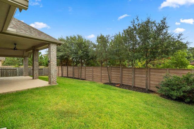 241 Trillium Park Loop, Conroe, TX 77304