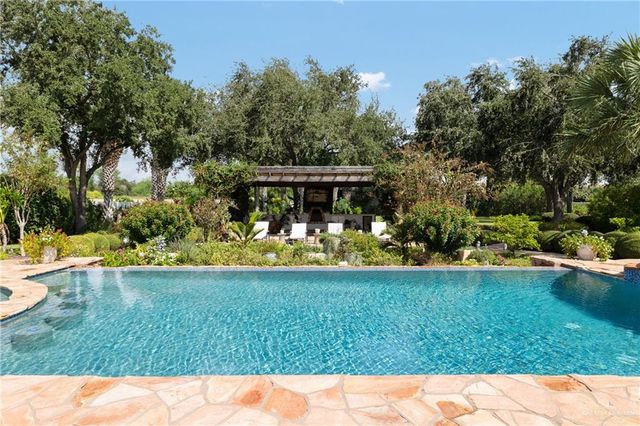 1705 Oakland Drive, Mission, TX 78573