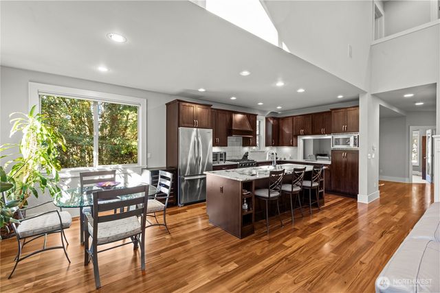1727 Nile Avenue NE, Renton, WA 98059