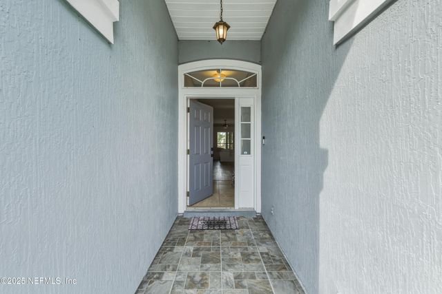 13946 FISH EAGLE Drive E, Jacksonville, FL 32226