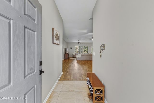 13946 FISH EAGLE Drive E, Jacksonville, FL 32226