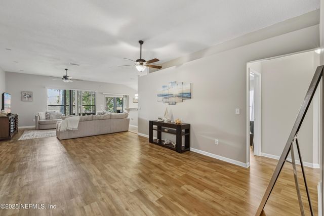 13946 FISH EAGLE Drive E, Jacksonville, FL 32226