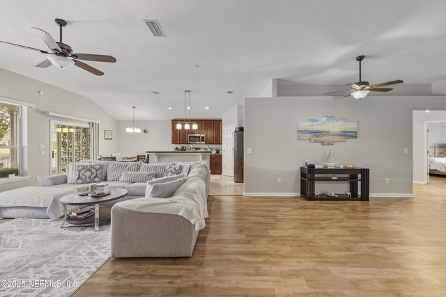 13946 FISH EAGLE Drive E, Jacksonville, FL 32226