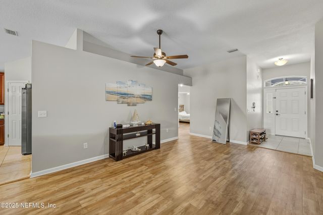 13946 FISH EAGLE Drive E, Jacksonville, FL 32226