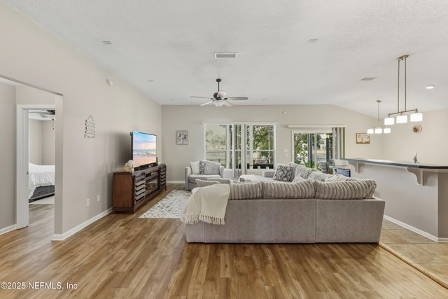 13946 FISH EAGLE Drive E, Jacksonville, FL 32226