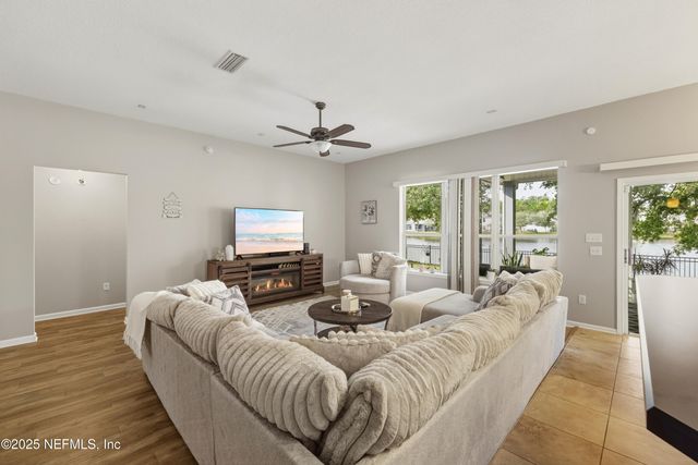 13946 FISH EAGLE Drive E, Jacksonville, FL 32226