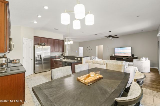 13946 FISH EAGLE Drive E, Jacksonville, FL 32226