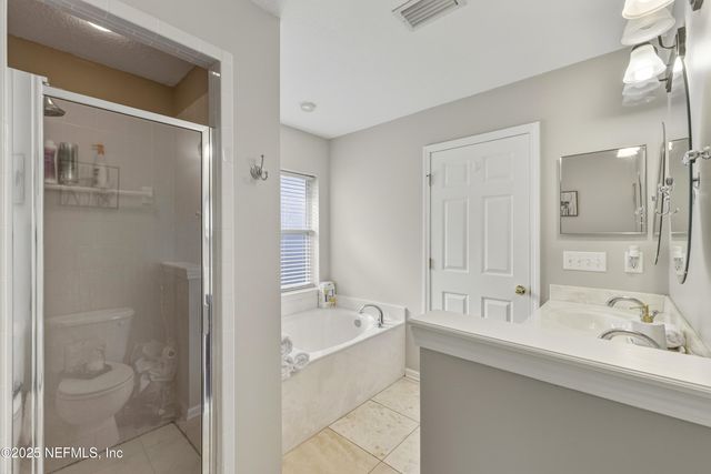 13946 FISH EAGLE Drive E, Jacksonville, FL 32226