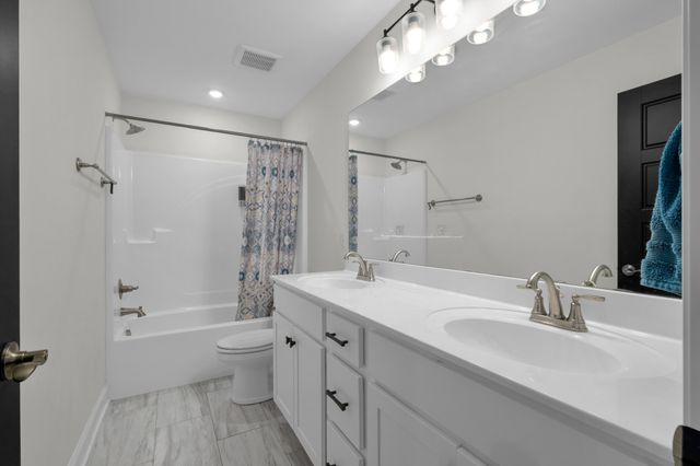 408 Ruby Oaks Ln, Murfreesboro, TN 37128