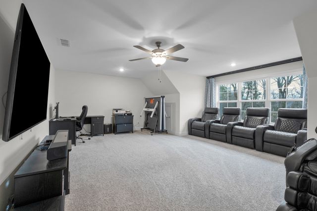 408 Ruby Oaks Ln, Murfreesboro, TN 37128