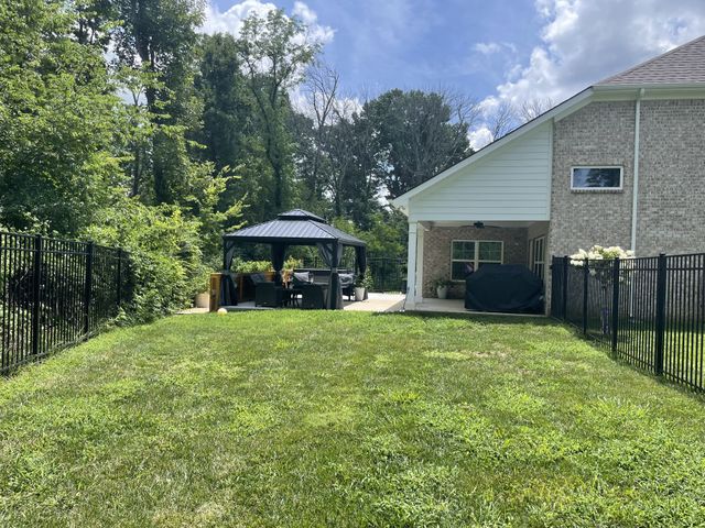 408 Ruby Oaks Ln, Murfreesboro, TN 37128