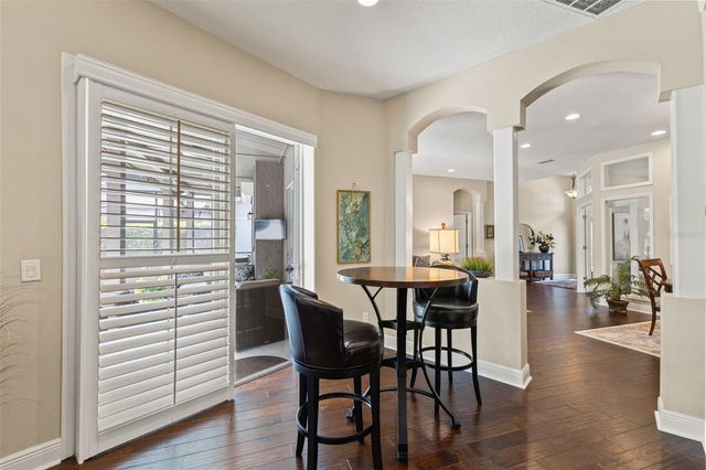 4315 ROUND LAKE, Tampa, FL 33618