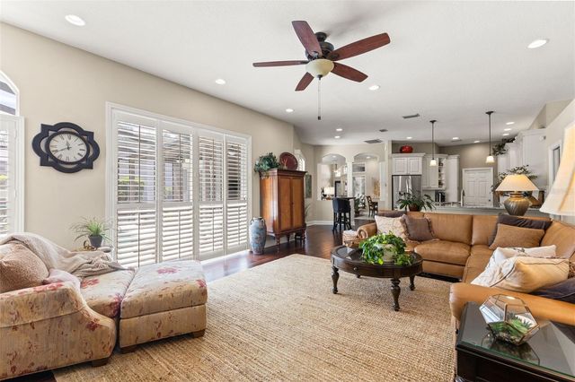 4315 ROUND LAKE, Tampa, FL 33618