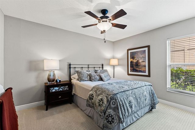 4315 ROUND LAKE, Tampa, FL 33618