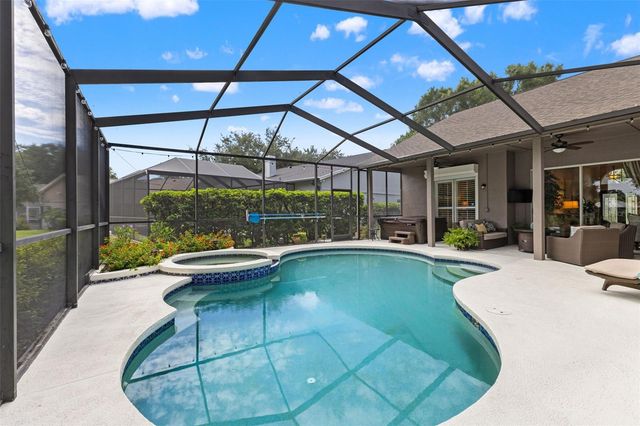 4315 ROUND LAKE, Tampa, FL 33618