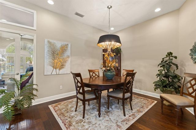 4315 ROUND LAKE, Tampa, FL 33618