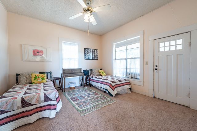 5770 County Road 309, Cranfills Gap, TX 76637