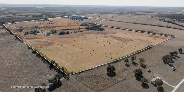 5770 County Road 309, Cranfills Gap, TX 76637