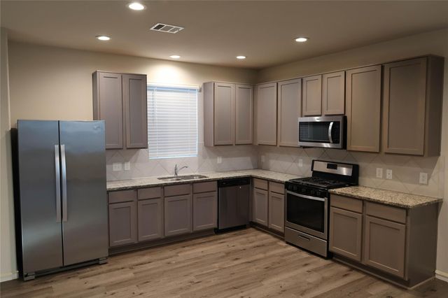 2522 Sturgeon Way, Conroe, TX 77384