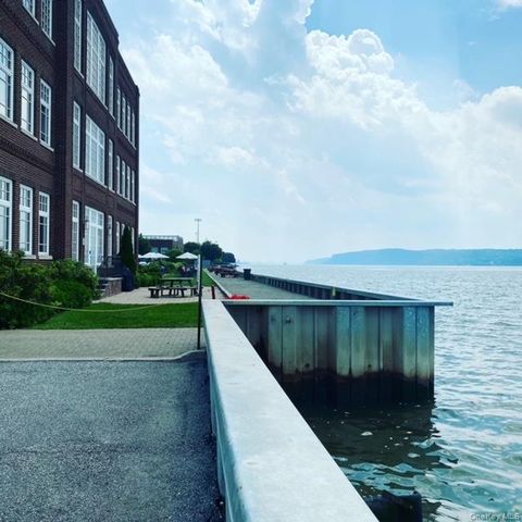 14 S Broadway 7-2B, Irvington, NY 10533