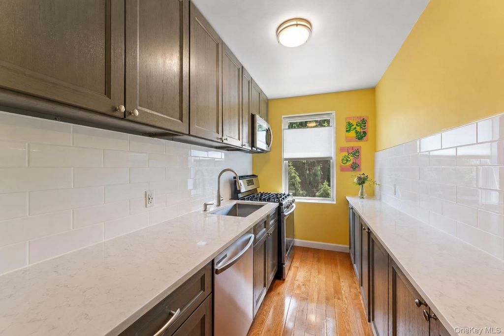 14 S Broadway 7-2B, Irvington, NY 10533 — photo 4