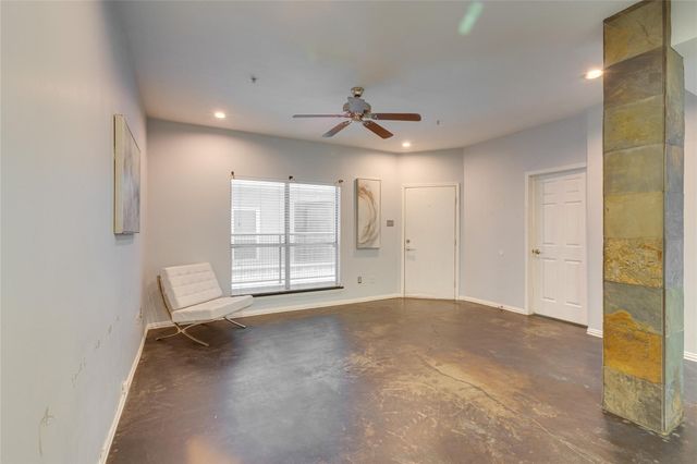 4104 N Hall Street 102, Dallas, TX 75219