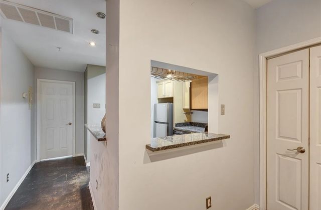 4104 N Hall Street 102, Dallas, TX 75219